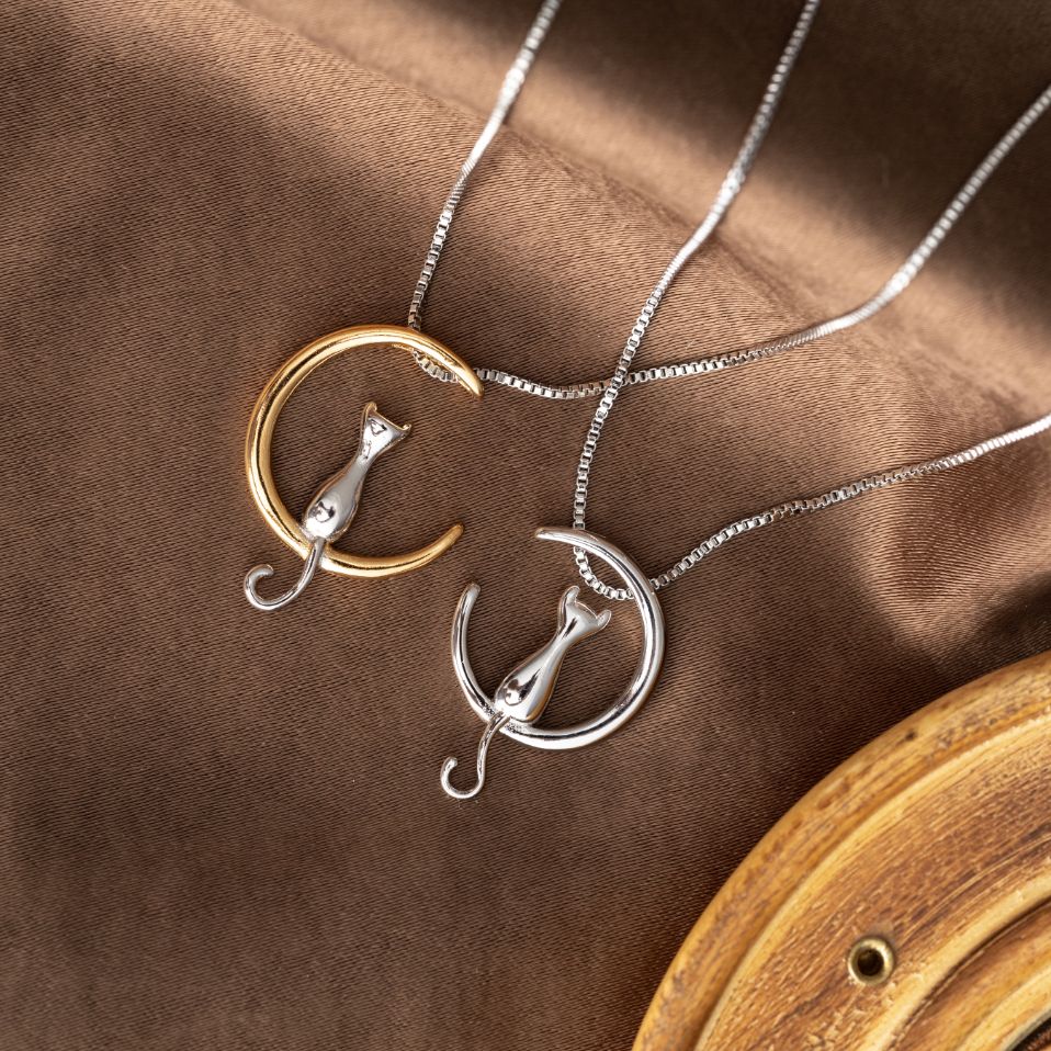 Luna™ | CatMoon Halsband – Fira din kärlek till katter med stil