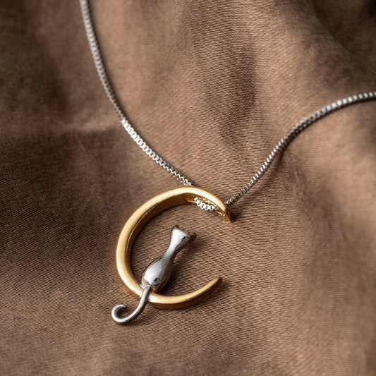 Luna™ | CatMoon Halsband – Fira din kärlek till katter med stil
